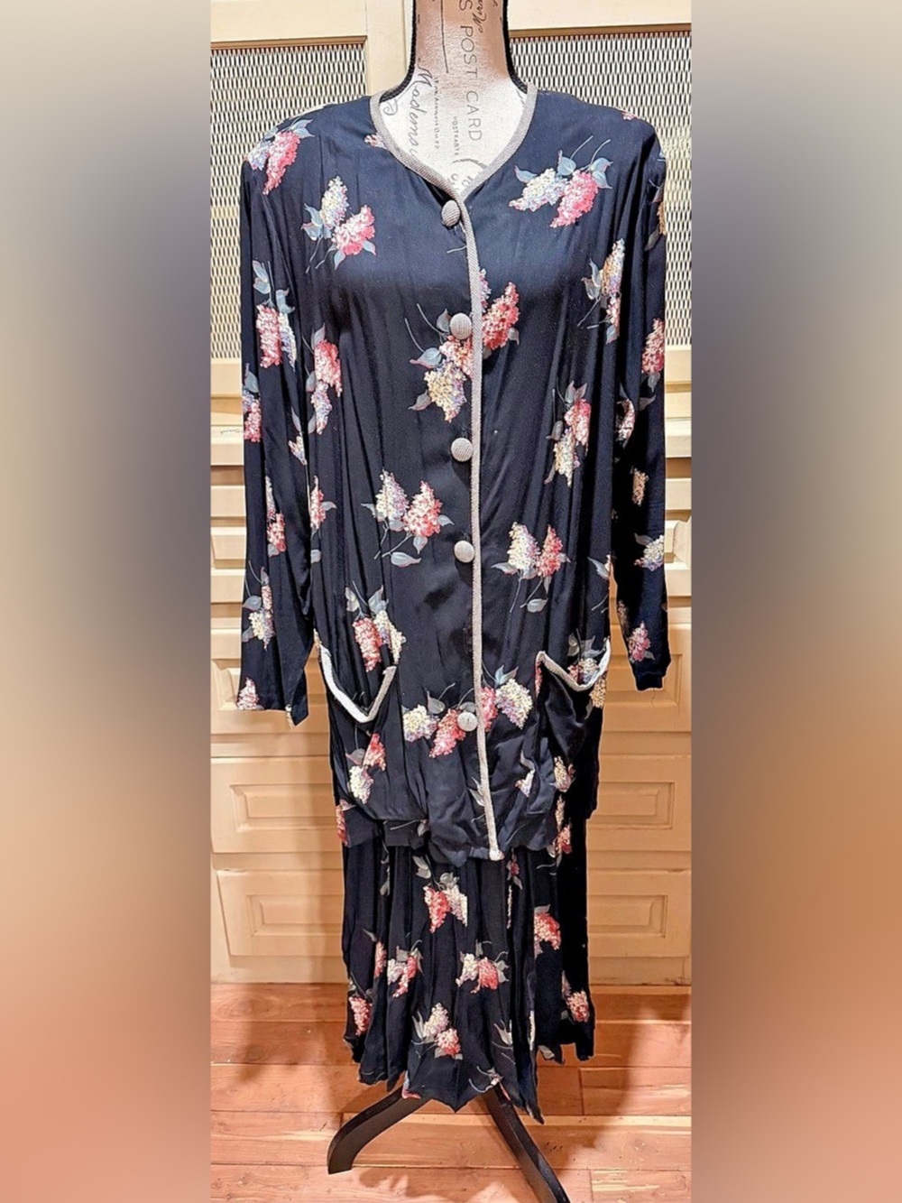 VTG August Max Woman Black Lilac Floral Button Up Shirt & Skirt Set